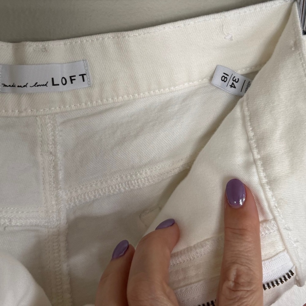 LOFT‎ White Denim Shorts Women's Size 18 Fringe Hem Casual Summer - Picture 3 of 3